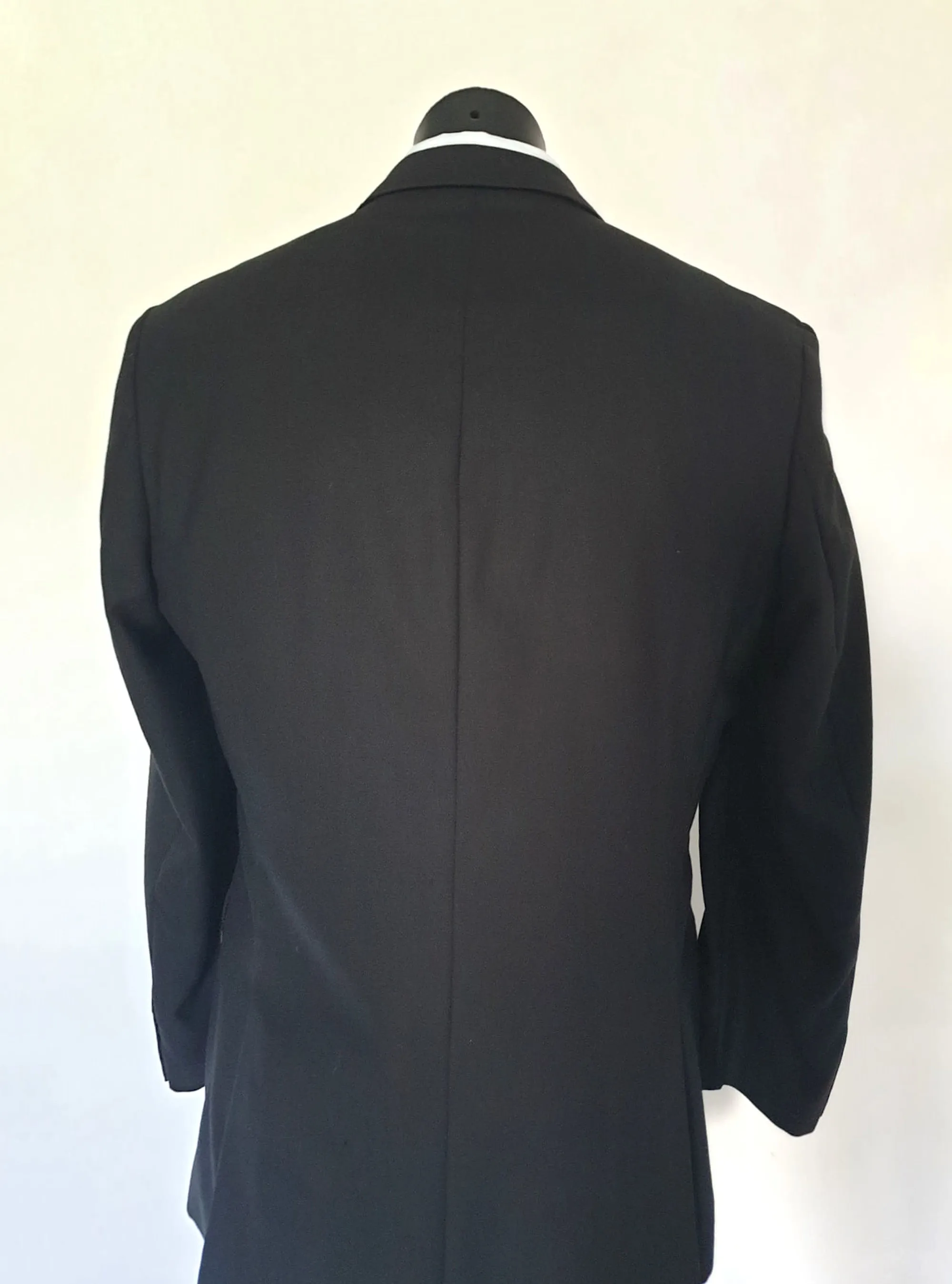 Black Savile Row Wool Jacket With Notched Lapels - 102R