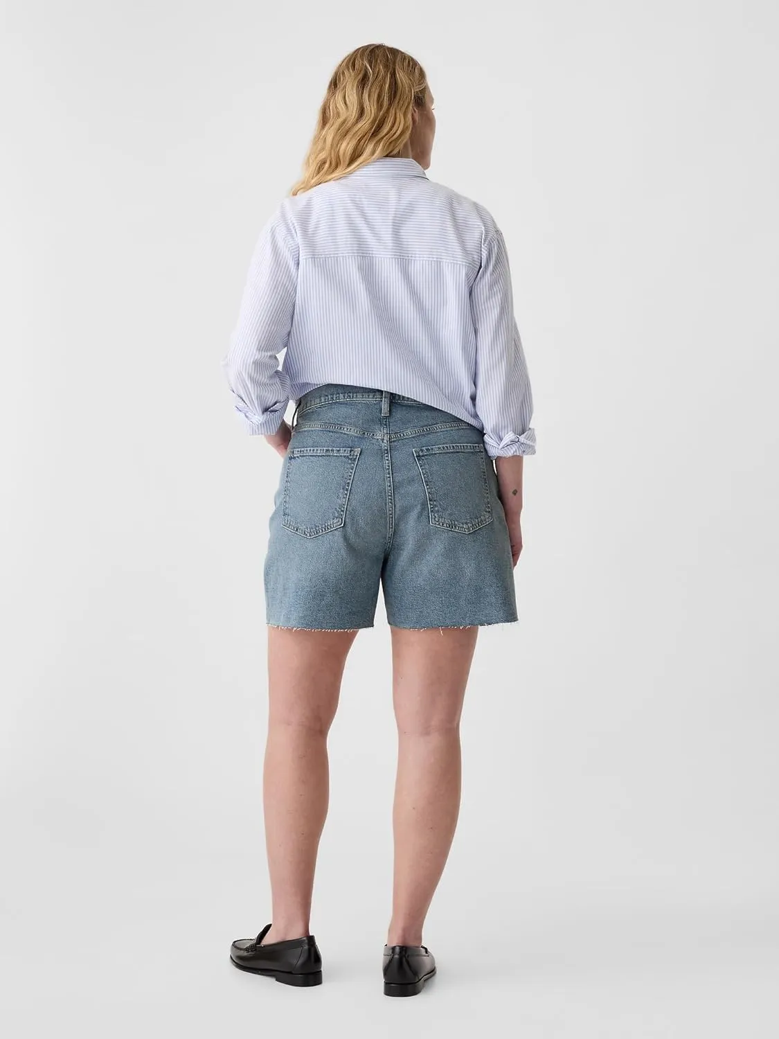 GAP Women's Vintage Midi Short