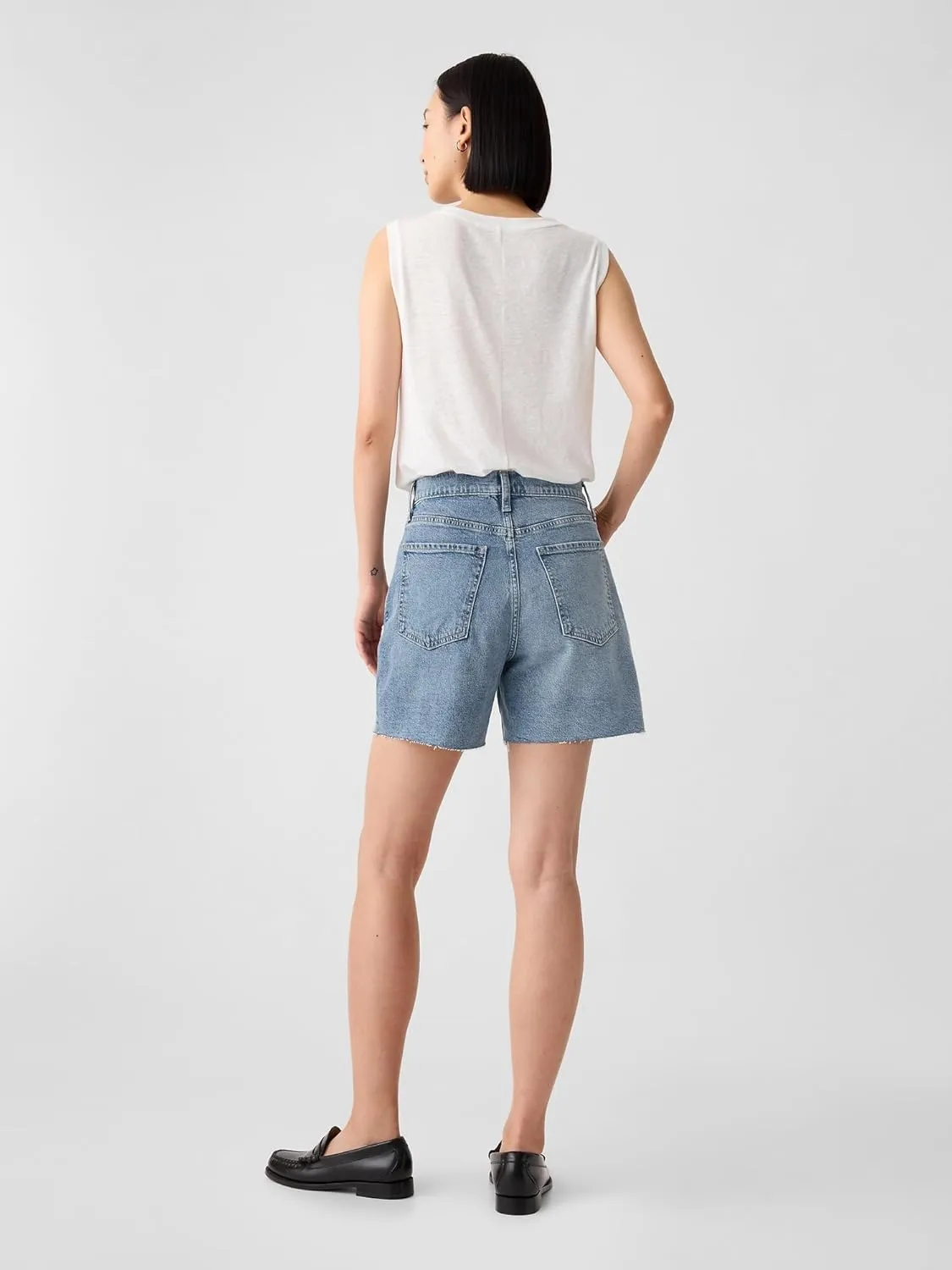 GAP Women's Vintage Midi Short