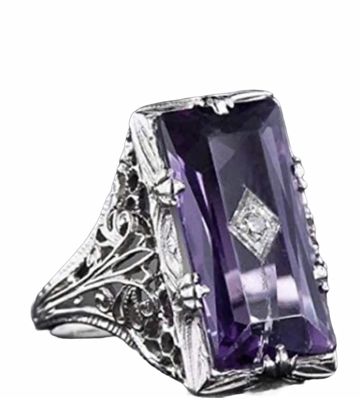 Vintage Women 925 Silver Ring Purple Gemstone rings.